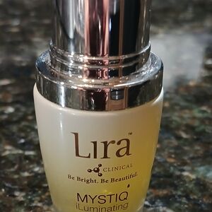 Lira Clinical Mystiq iLuminating Serum - Silver and Cream